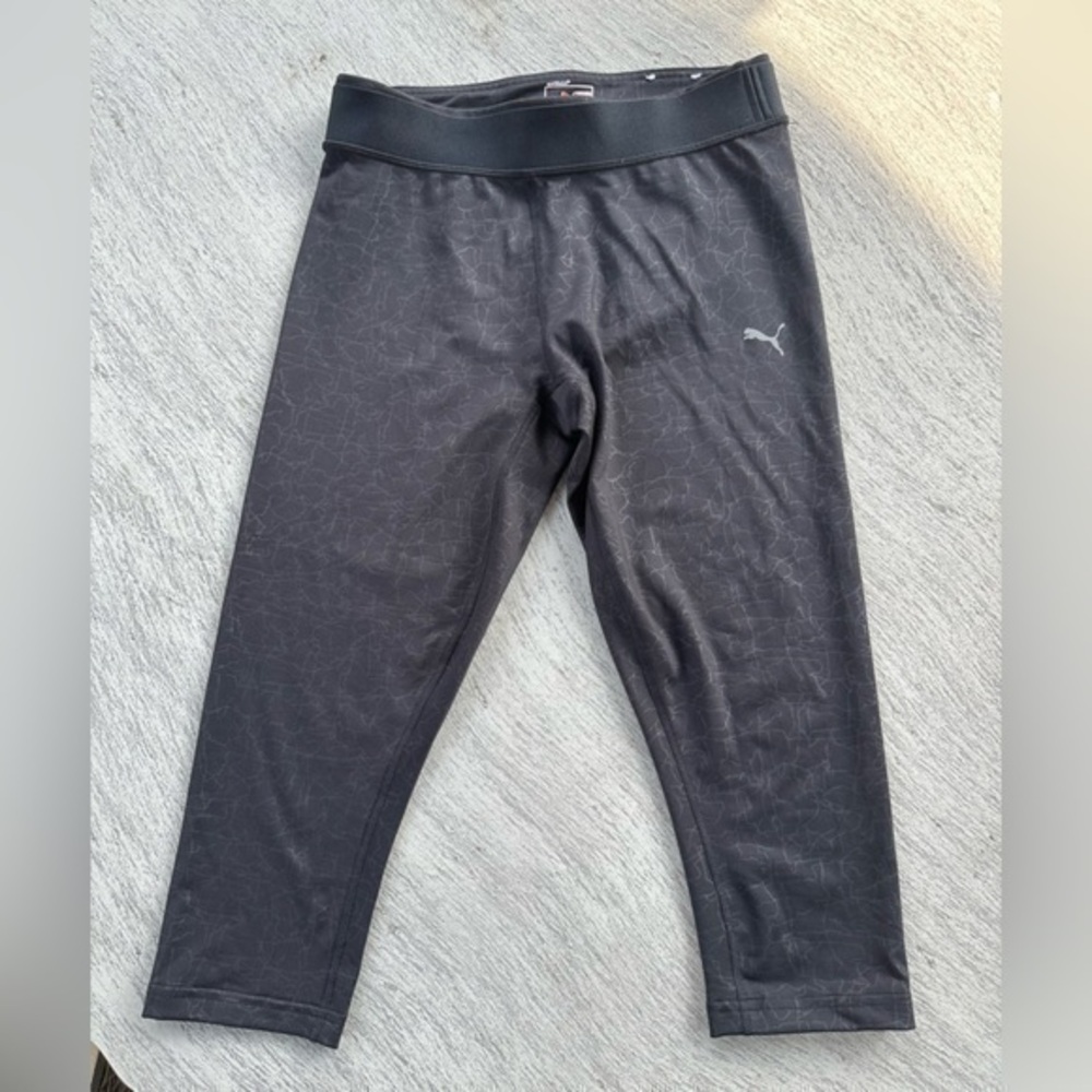 PUMA Brand Black Crackle Pattern Workout Dry Cell Leggings Size Medium